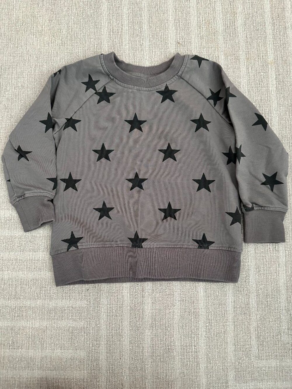 Quince Sweatshirt in Grey with Black Stars Never Worn - Sz 2T
